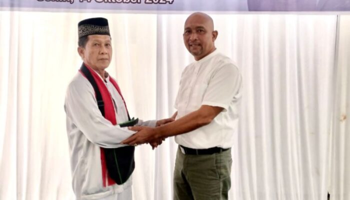 Sehari Dilantik, H Jasawardani Ginting Berangkatkan Marbot Masjid Umrah