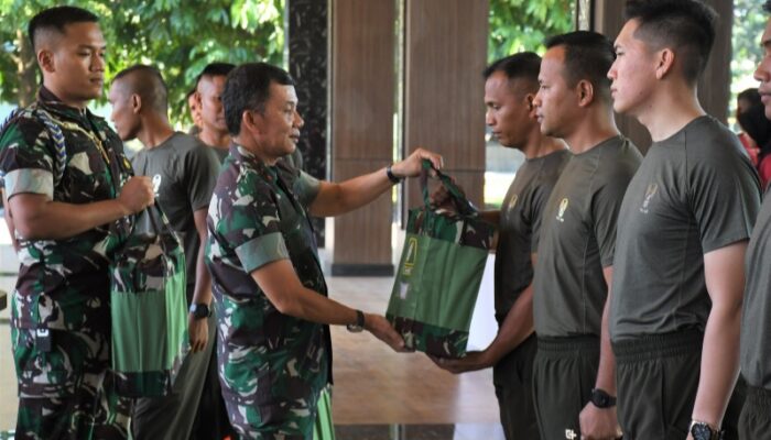 Pangdam I/BB Bagikan Kaporlap Prioritas Kasad Kepada Prajurit