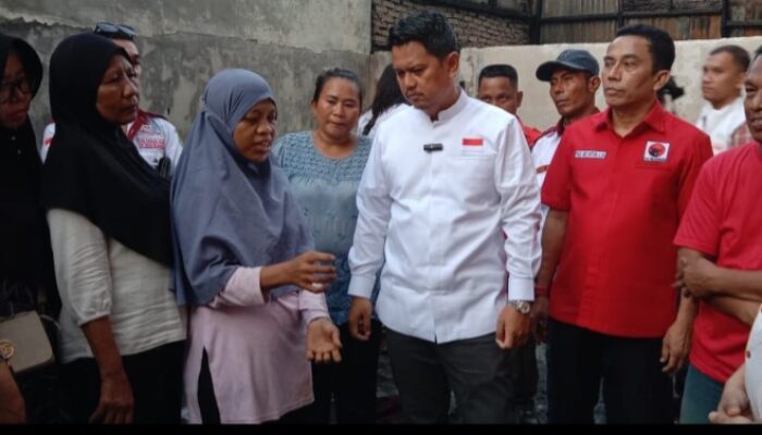 Di Tengah Kesibukan Sebagai Calon Wali Kota Medan, Ridha Sempatkan Diri Kunjungi Korban Kebakaran Di Jalan Malaka