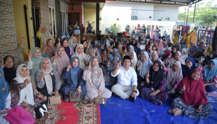 Ibu-ibu Pengajian Minta PMA Benahi Pendidikan Dan Kesehatan Jika Sudah Jadi Bupati