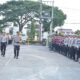 Kapolres Langsa, AKBP Andy Rahmansyah, S.I.K., S.H., M.H saat mengecek pasukan pada apel gelar pasukan Operasi (Ops) Zebra Seulawah 2024 di halaman Mapolres setempat, Senin (14/10). Waspada/dede