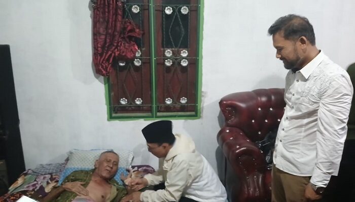 BAGUSI Tapsel, Gus Irawan Bantu Semangati Korban Kebakaran