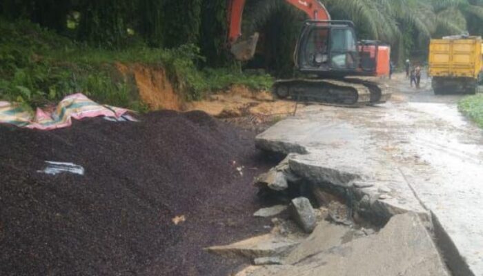 Setiap Hari Hujan Deras, Sejumlah Infrastruktur Di Labusel Rusak