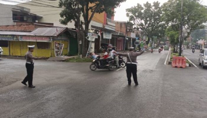 Polres Langkat Laksanakan Strong Point Cegah Laka Lantas