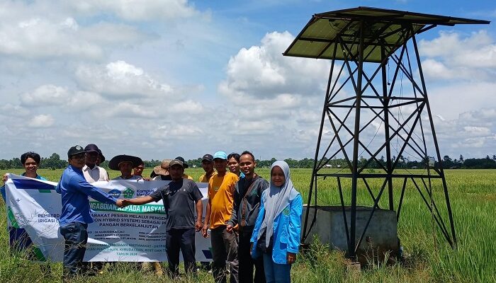 Tim PKM DRTPM Unsam Bekali Kelompok Tani Pesisir Teknologi Smart Irrigation Hybrid