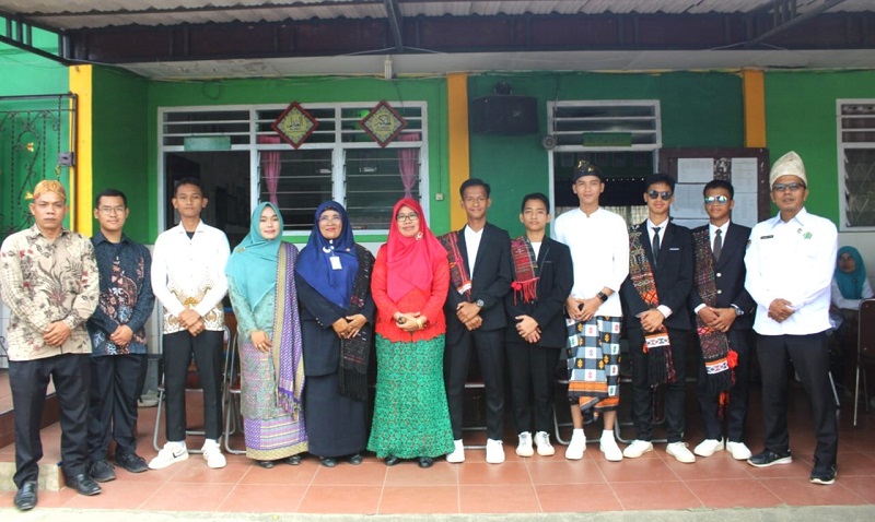 Siswa MAN 1 Padangsidimpuan Ciptakan Aplikasi E-Voting Pemilihan Ketua OSIM Siswa MAN 1 Padangsidimpuan Ciptakan Aplikasi E-Voting Pemilihan Ketua OSIM