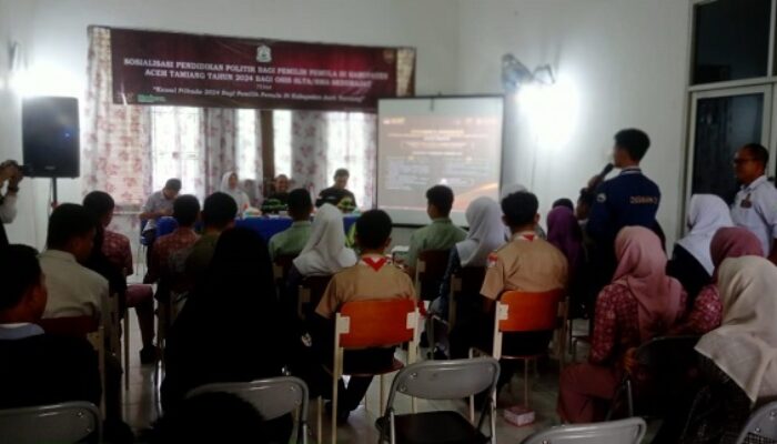 Kesbangpol Aceh Tamiang Gelar Sosialisasi Pendidikan Politik Bagi Pemilih Pemula