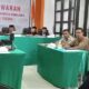 Dr Amrijal J Prang, SH, LLM ketika memberikan keterangan sebagai saksi ahli pada sidang musyawarah penyelesaian sengketa Pilkada Bupati-Wakil Bupati Aceh Tamiang 2024, Selasa (1/10) malam. Waspada/Muhammad Hanafiah