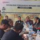 Badan Pengawas Pemilihan (Bawaslu) Kota Langsa Kota Langsa sata menggelar diskusi Sosialisasi Pengawasan Bersama Media di Moeris Cafe, Kota Langsa, Kamis (17/10). Waspada/dede