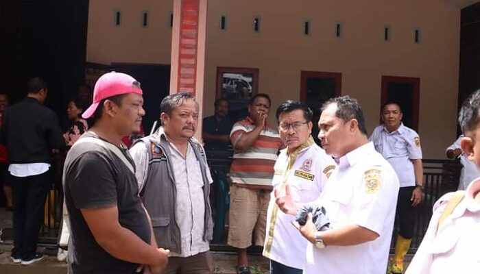 Pj Bupati Dairi Cek Langsung Kondisi Desa Terisolir Akibat Longsor