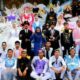Kepala MAN 1 Padangsidimpuan Dra Hj Wasliah Lubis, MA (tengah) foto bersama dengan Tim Paskibra, Marching Band dan pasukan karnaval MAN 1 Padangsidimpuan yang tampil gemilang dalam peringatan HUT Ke-23 Pemko Padangsidimpuan, Kamis (17/10/2024). Waspada/ist.