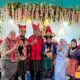 Calon Bupati Langkat nomor urut 1, Syah Afandin resmi menyandang marga Sembiring Brahmana usai ditabalkan di Jambur Pekan Marike, Kecamatan Kutambaru, Langkat, Sabtu (19/10). Waspada/Ist