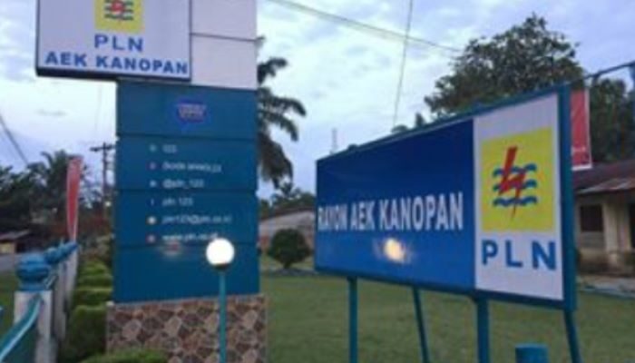 Terdampak Gangguan Transmisi Sungai Rumbai, Listrik Desa Londut Padam 2 Malam