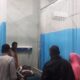 Saat korban dirawat di Rumah Sakit Nurul Hasanah. Waspada/Seh Muhammad Amin