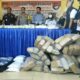 Kapolres Asahan AKBP Afdhal Junaidi, didampingi Forkopimda Asahan, saat memperlihat barang bukti SS hasil tangkapan Sat Narkoba Polres Asahan. Waspada/Sapriadi
