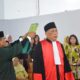 Ketua PT Banda Aceh Dr.Suharjono melantik dan mengambil sumpah Abdul Azis, MH sebagai Wakil Ketua Pengadilan Tinggi (WKPT) Banda Aceh yang beralamat di gedung Balai Tgk Chik Ditiro Banda Aceh, Senin (28/10/24).(Waspada/T.Mansursyah)