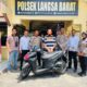 Opsnal Unit Reskrim Polsek Langsa Barat Satuan Polres Langsa saat mengamankan seorang pria MR yang diduga melakukan penggelapan sepeda motor di Gampong Matang Seulimeng, Kecamatan Langsa Barat Kota Langsa, Selasa (29/10). Waspada/dede