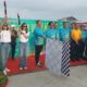 Kepala Dinas Perhubungan Provinsi Sumatera Utara sekaligus PJs, Bupati Toba, Agustinus Panjaitan saat melepas peserta Toba Fun Walk dari garis start di Lapangan Sisingamangaraja Balige, Sabtu (26/10). Waspada/Ramsiana Gultom