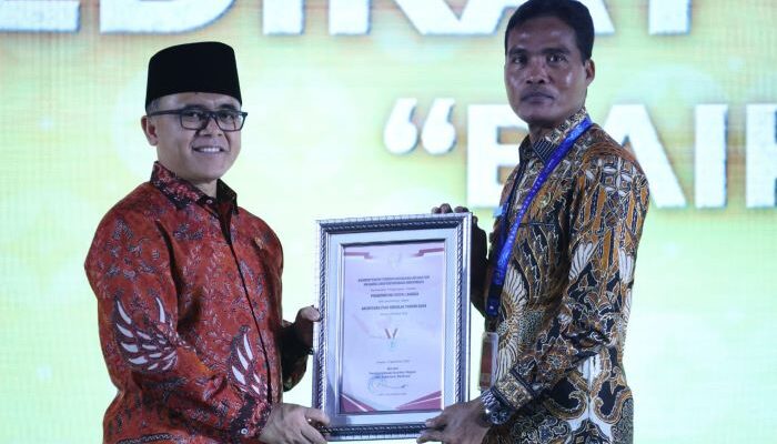 Pemko Langsa Terima Penghargaan SAKIP Predikat B