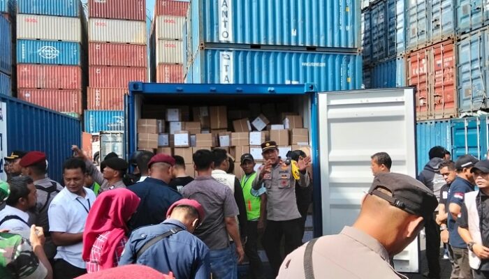 Perketat Pengamanan, Polres Aceh Singkil Kawal Distribusi Logistik Pilkada