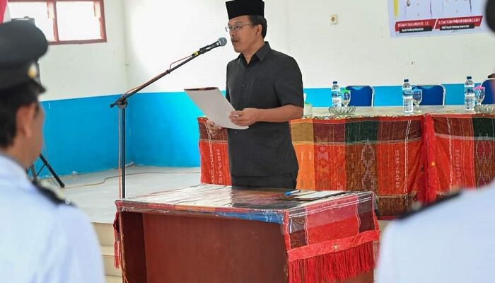 Bupati Humbahas Kukuhkan 22 Kades
