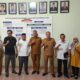 Pertemuan Pengurus Puskud Aceh dengan Plh Kepala Dinas Koperasi dan UKM Aceh beserta stafnya. (Waspada/T. Zakaria)