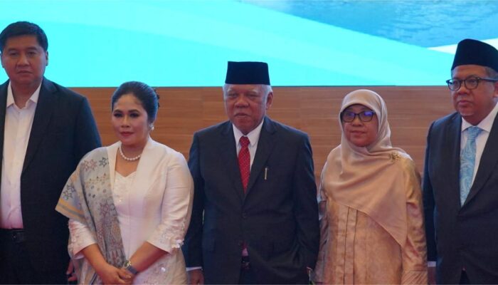 Presiden Prabowo Bisiki Fahri Hamzah Soal Target Bangun 3 Juta Rumah Per Tahun