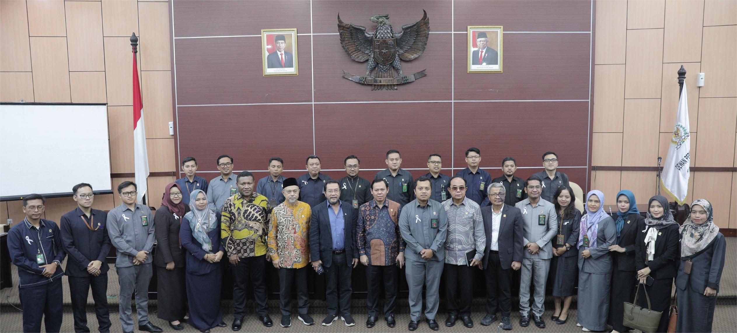 Ketua DPD RI Prihatin Dengan Curahan Hati Para Hakim