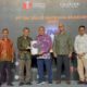 JNE meraih Penghargaan Courier Of The Year pada ajang Indonesia Logistic Award 2024. Waspada/ist