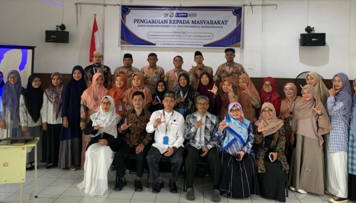 PKM Dosen Universitas Dharmawangsa Di SMP Islam An Nizam Medan