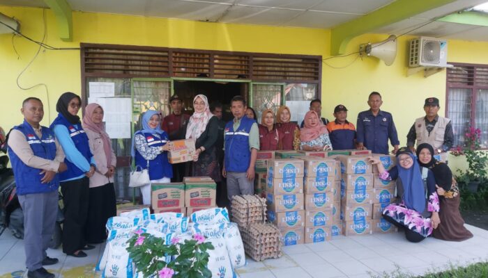 Bantuan Korban Banjir Tiba Di Kantor Camat Babalan 