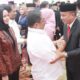 Pj Wali Kota Tebingtinggi Dr Moettaqien Hasrimi, SSTP, MSi yang sebelumnya menjabat Kepala Biro Administrasi Pimpinan Setda Provsu dilantik menjadi Kepala Satpol PP Sumut mendapat ucapan selamat dari Kadis Pendidikan Sumut Ir Abdul Haris Lubis, MSi. Waspada/Surya Efendi