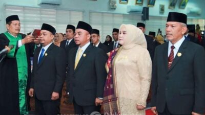 Pjs. Bupati Labuhanbatu Menghadiri Pengambilan sumpah Jabatan Pengangkatan Pimpinan DPRD
