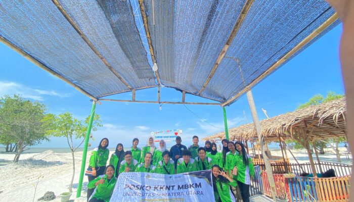 Mahasiswa KKNT USU 2024 Tanam Mangrove, Edukasi Dan Edukreasi Sumut