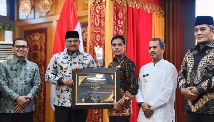 Pemko Langsa Raih Peringkat Terbaik I Anugerah Paritrana Award