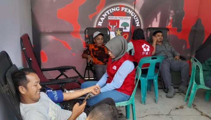 PP Ranting Penguin Perumnas Mandala Gelar Sehat Bersama Pemuda Pancasila