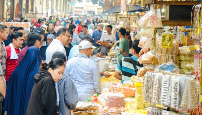 Kunjungi Pasar MMTC Pancing, Asri Ludin Tambunan Serap Aspirasi Pedagang