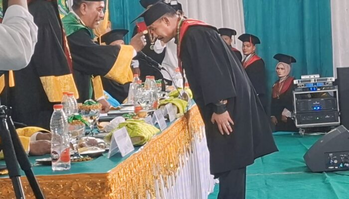 Cabup Pidie Nomor 02, H Sarjani Abdullah Wisuda Sarjana Magister Hukum Di IAIN Langsa