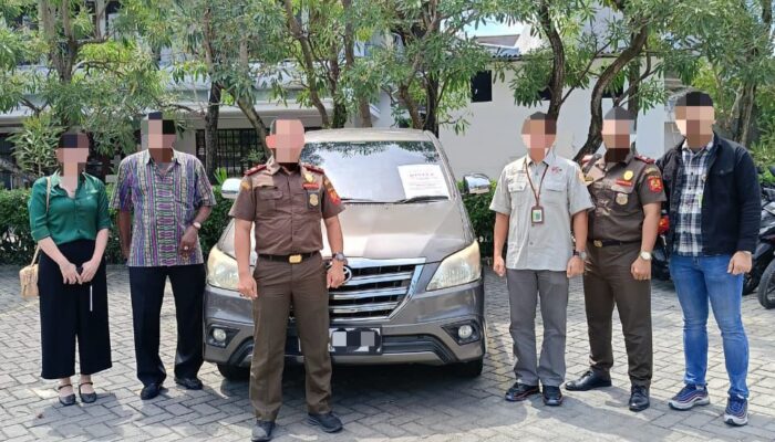 Tunggak Pajak Rp750 Juta, KPP Medan Timur Sita Mobil Wajib Pajak