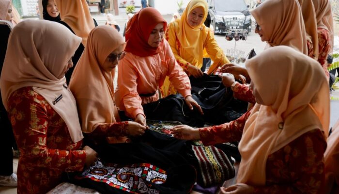 Safriati Boyong Pengurus DWP Adwil Kemendagri Ke Aceh Tengah, Borong Ragam Produk Lokal