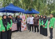 Dekan FTIK IAIN Langsa Tinjau Stand Bazar Kreativitas Mahasiswa Tarbiyah