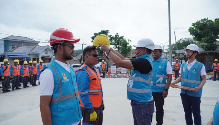 Manajemen PLN Lakukan Pengecekan Peralatan Kerja dan APD Personel
