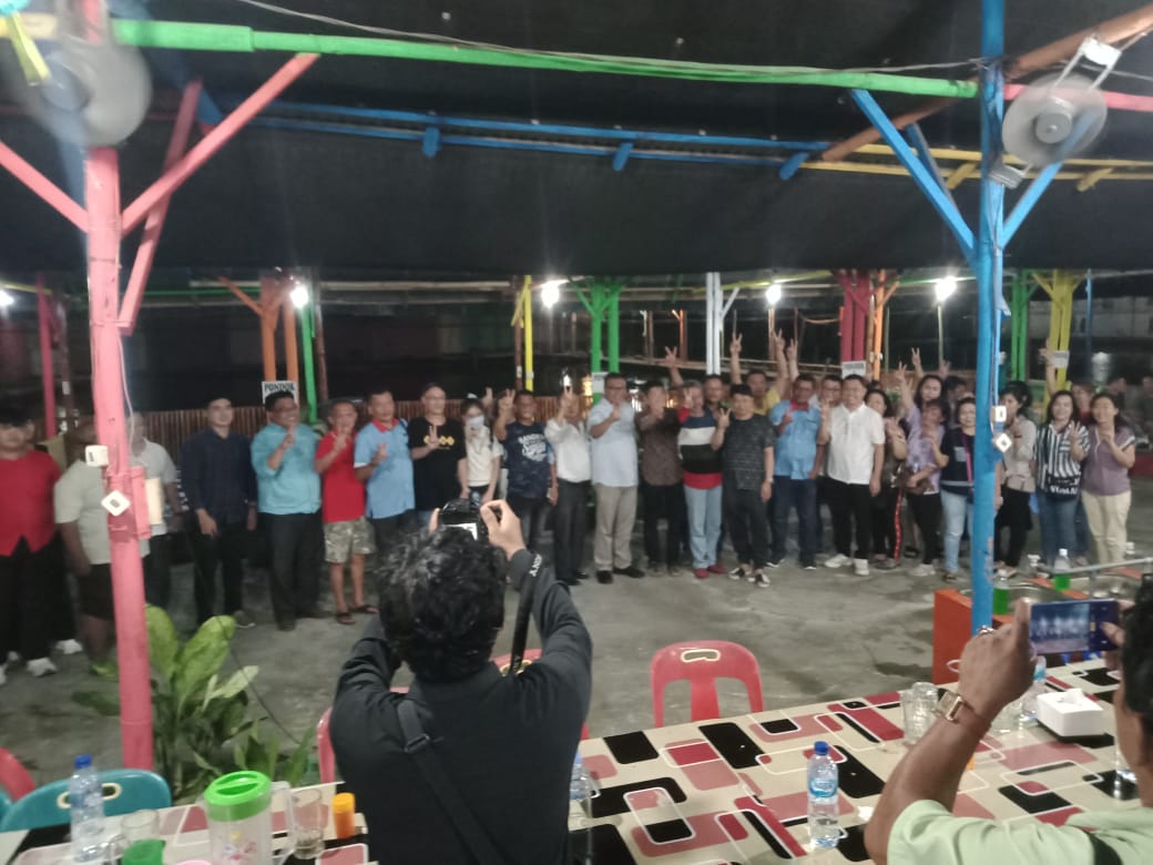 Ratusan UMKM Etnis Tionghoa Siap Menangkan Asri Ludin - Lom Lom Ratusan UMKM Etnis Tionghoa Siap Menangkan Asri Ludin - Lom Lom