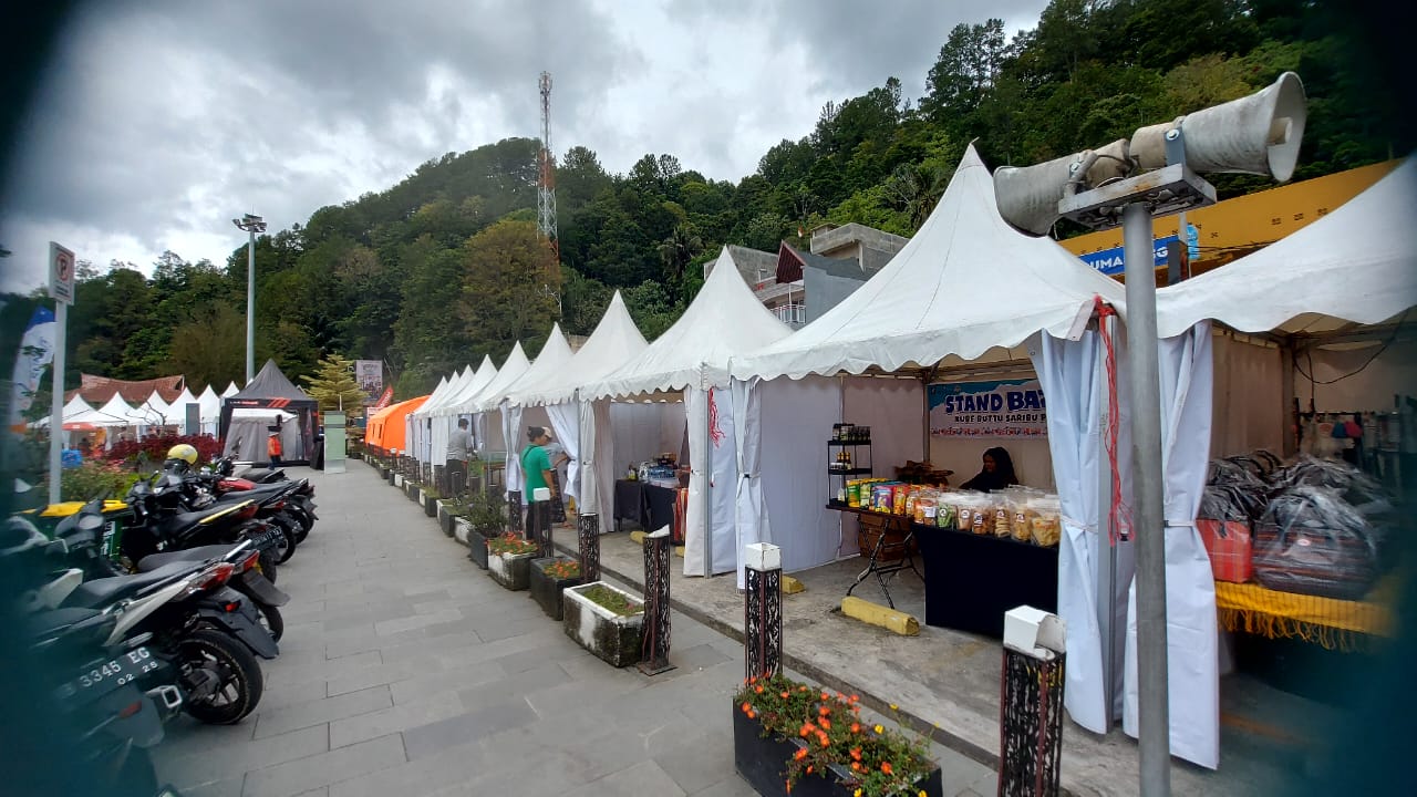 Pesta Rakyat Danau Toba Warnai Road to Aquabike World Championship 2024