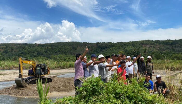 Perbaiki Saluran Irigasi, PMA-AFN Bertekad Perhatikan Nasib Petani