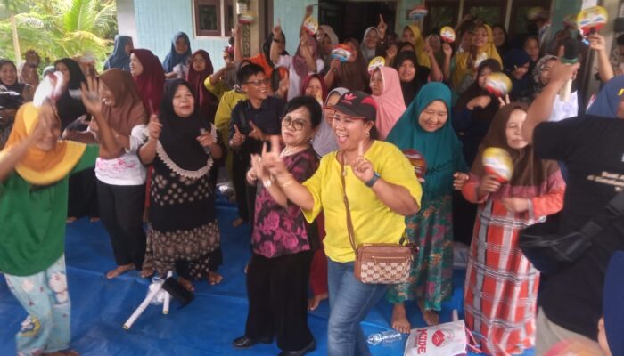 Walau Diguyur Hujan, Kegiatan Ny Ratnawati Di Bosar Maligas Tetap Ramai, Dukung RHS-AZI