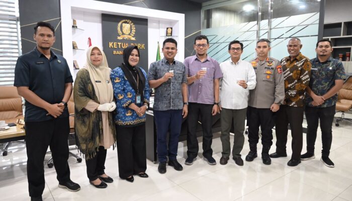 Pimpinan Dewan Banda Aceh Tes Urine, Negatif Narkoba