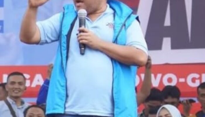 Anggota DPR-RI Sugiat Santoso Terima Penghargaan Sahabat Pers SPS Sumut 2024