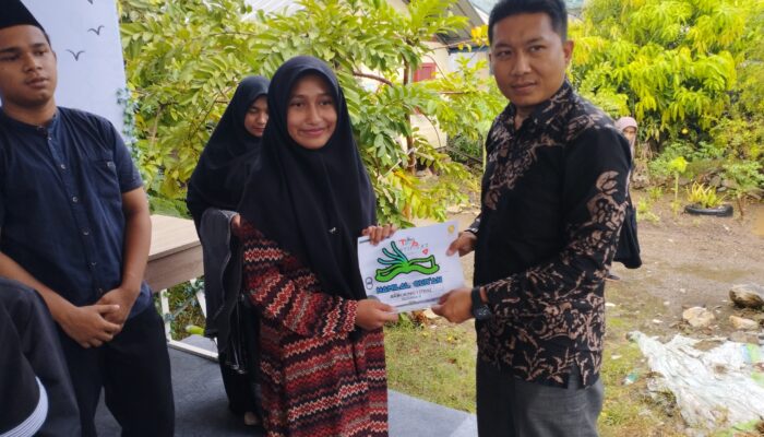 Siswi MIN 6 Model Banda Aceh Juara Pertama Lomba Rangking 1 Kejuaraan Santri II TPA Hamilal Quran