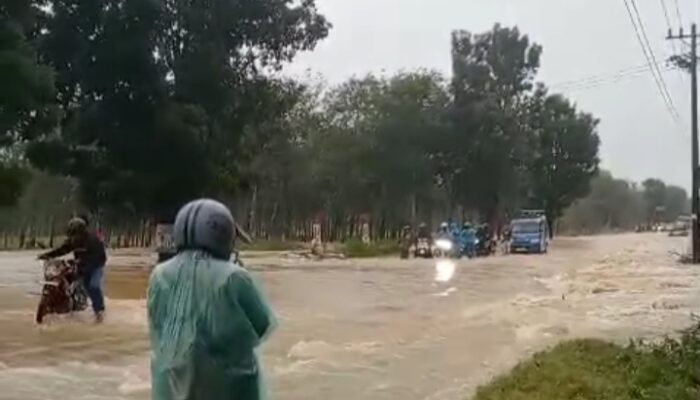 Jalan Lintas P. Siantar-Medan Banjir, Lalu Lintas Macet Total